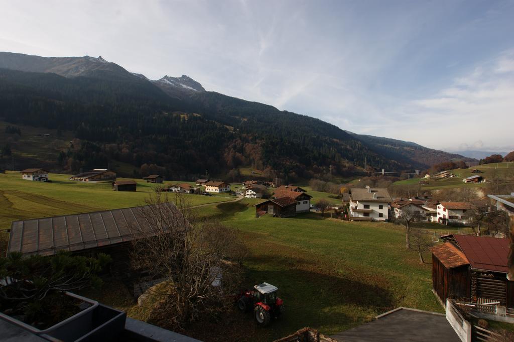 Gotschnablick Apartment Klosters Cameră foto