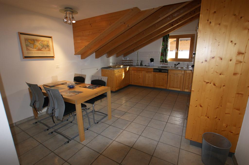 Gotschnablick Apartment Klosters Cameră foto